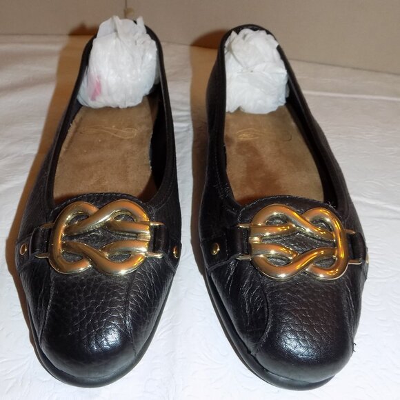 AEROSOLES 7 Black Flats Faux Leather Gold Knot Accent "Stitch & Turn" Big Bet - Picture 2 of 8